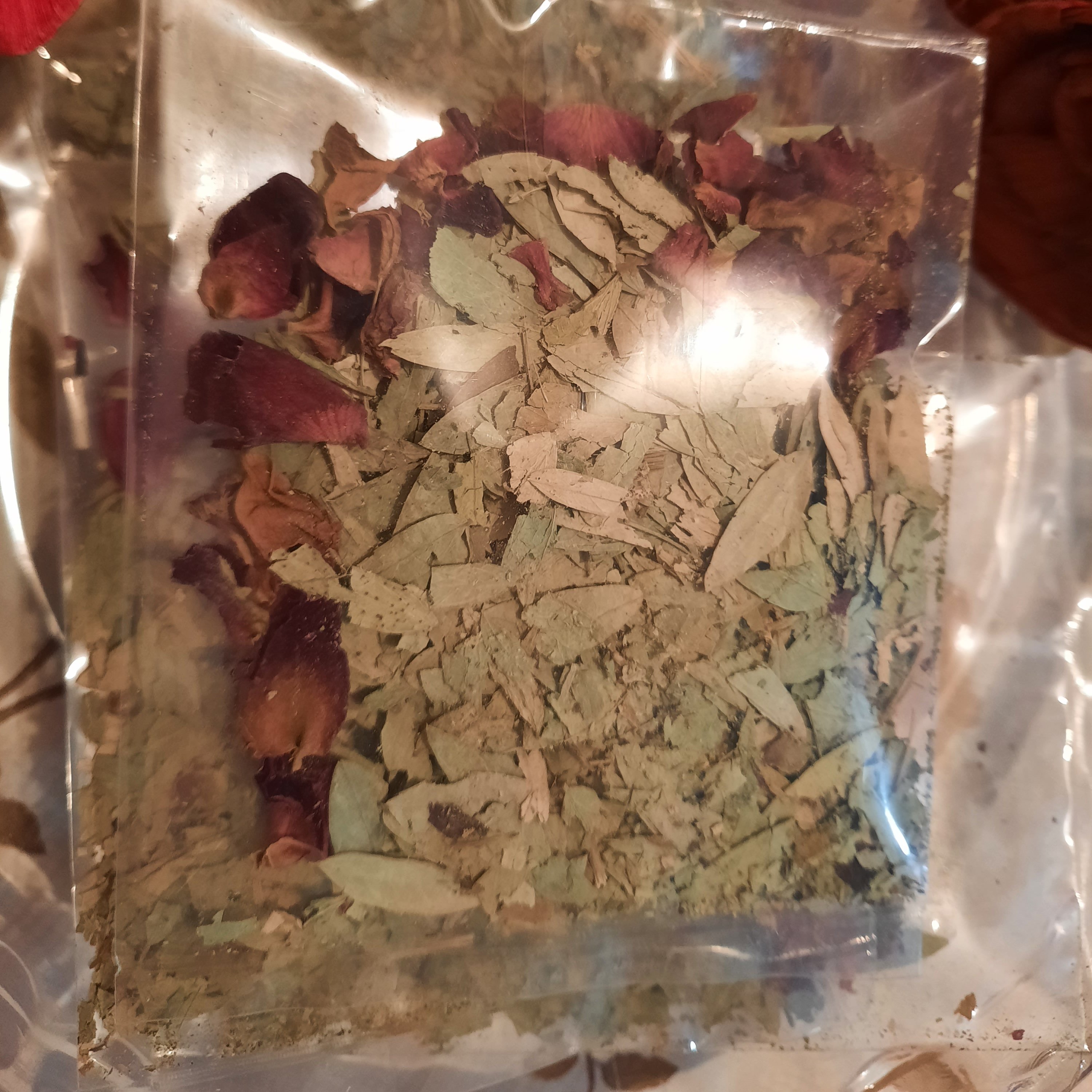 پک 1000 عددی مخصوص همکاران
سنا وگل (گل سرخ تبریزی و سنای مکی)
قیمتهای باور نکردنی را در توضیحات مشاهده کنید
