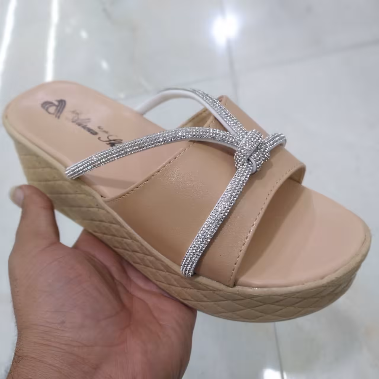 دمپایی مجلسی شیک و لژدار تولید تبریز