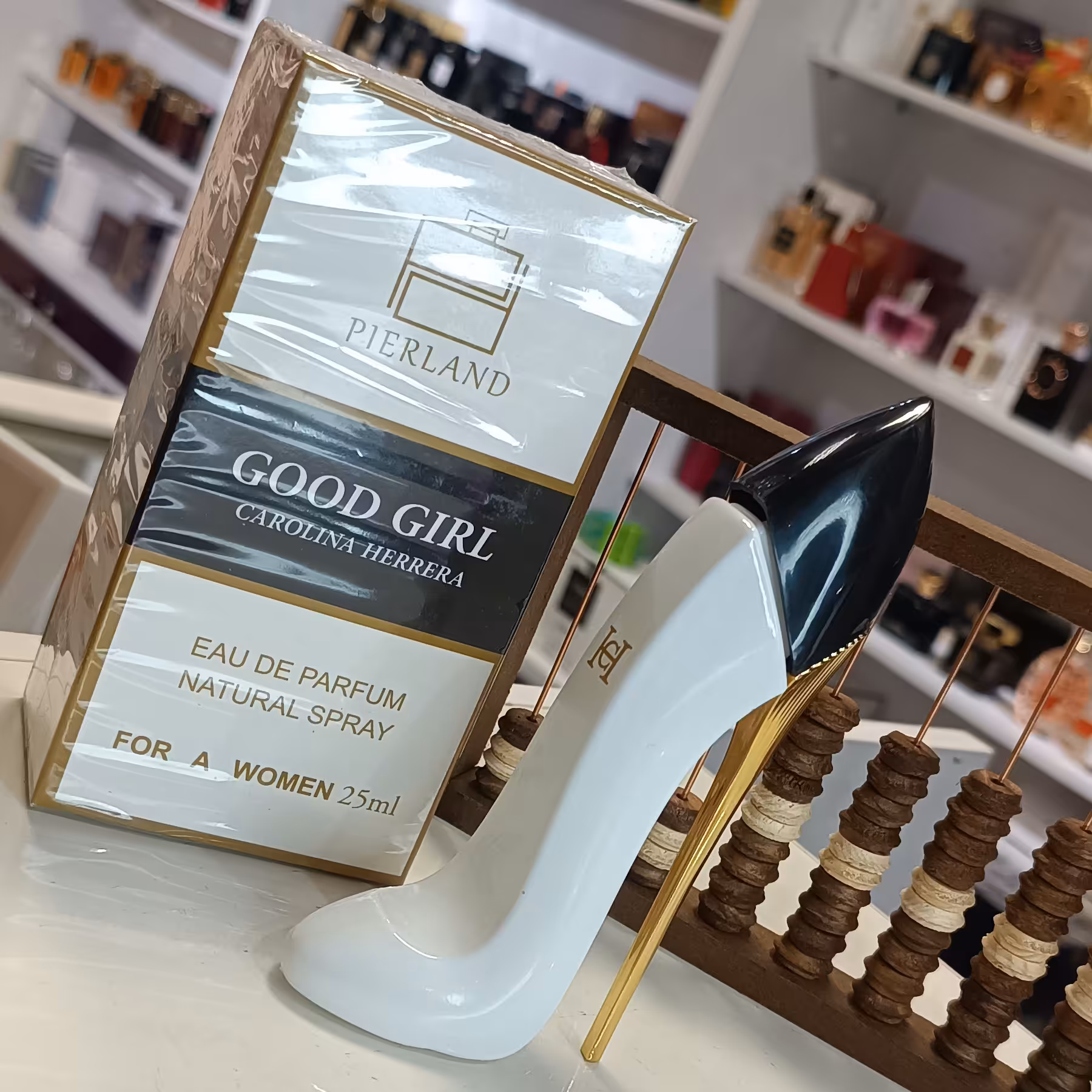 عطر و ادکلن مینیاتوری پیرلند مدل گودگرل (قرمز) 25 میل(Carolina Herrera Good Girl Velvet Fatale)