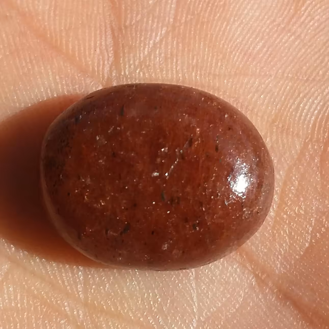 نگین در خونی خاااص و بسیار زیبا طبیعی و بدون بهسازی سایز درشت شااهکار خلقت تراش بی نظیر خااااا ااااص
