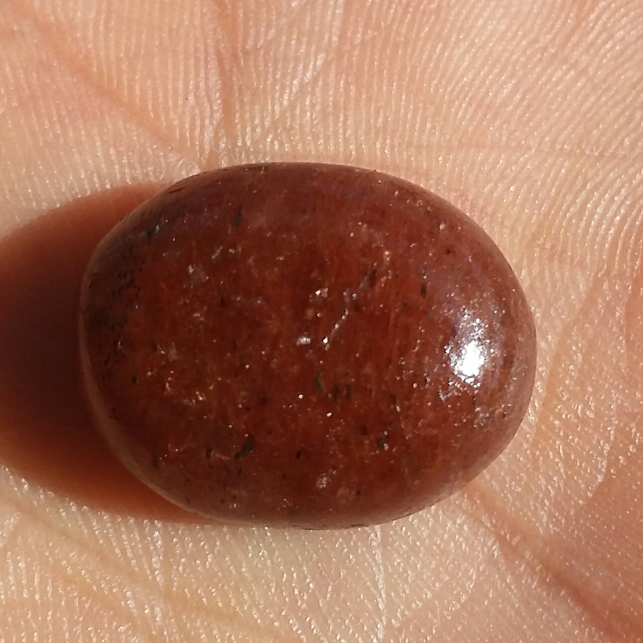 نگین در خونی خاااص و بسیار زیبا طبیعی و بدون بهسازی سایز درشت شااهکار خلقت تراش بی نظیر خااااا ااااص
