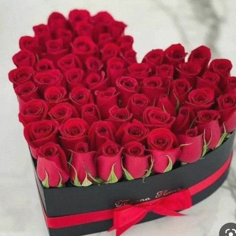 باکس گل رز طبیعی 100تایی ولنتاین