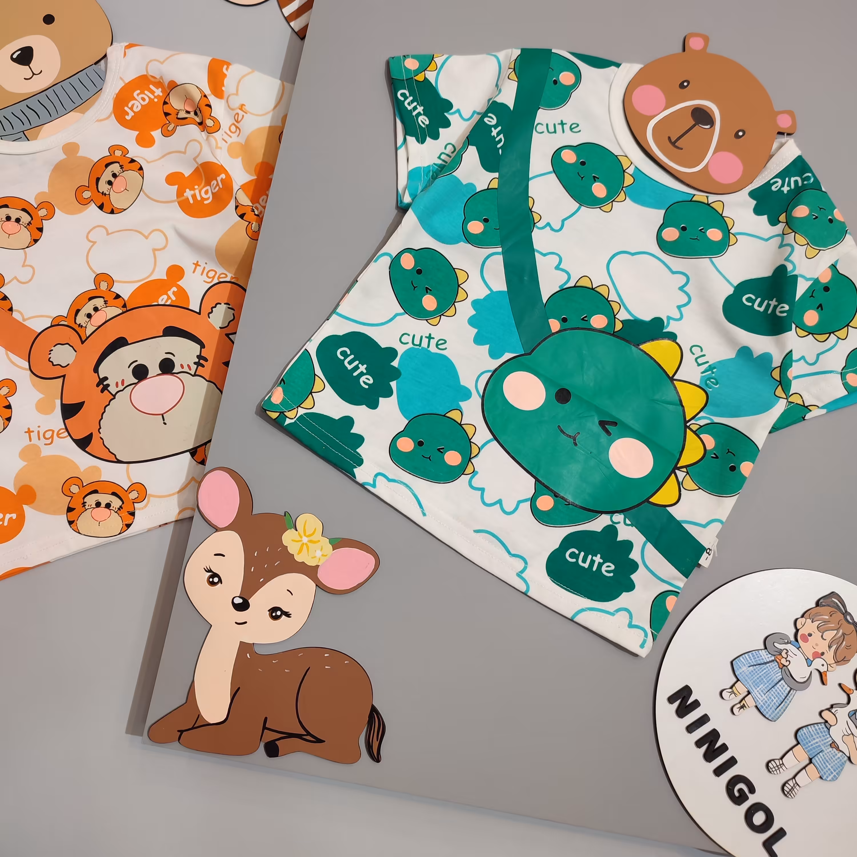 تیشرت تک وارداتی اورجینال  دخترانه و پسرانه مناسب سن 9ماه تا 5سال