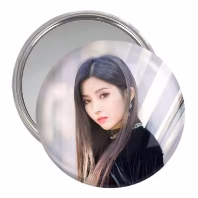 آینه جیبی خندالو مدل سویون گروه جی آیدل کد 12417