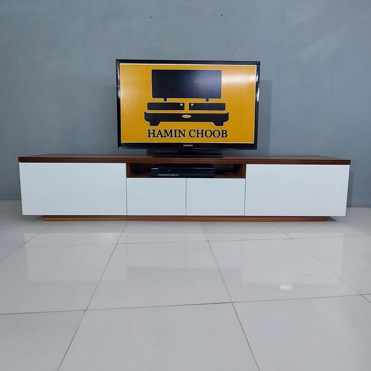 میزتلویزیون جنس ملامینه ضدخش شرکتی مدل M1010 طول 160 سانت ارسال با باربری پس کرایه هزینه ارسال به عهده مشتری میباشد