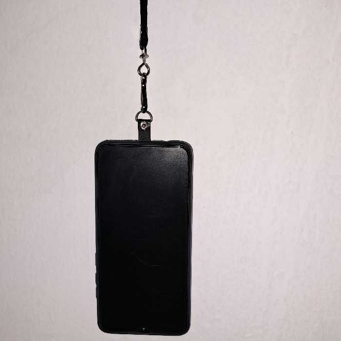 بند گردنی گوشی داخل گاردی با چرم خارجی تقریبا ضدسرقت