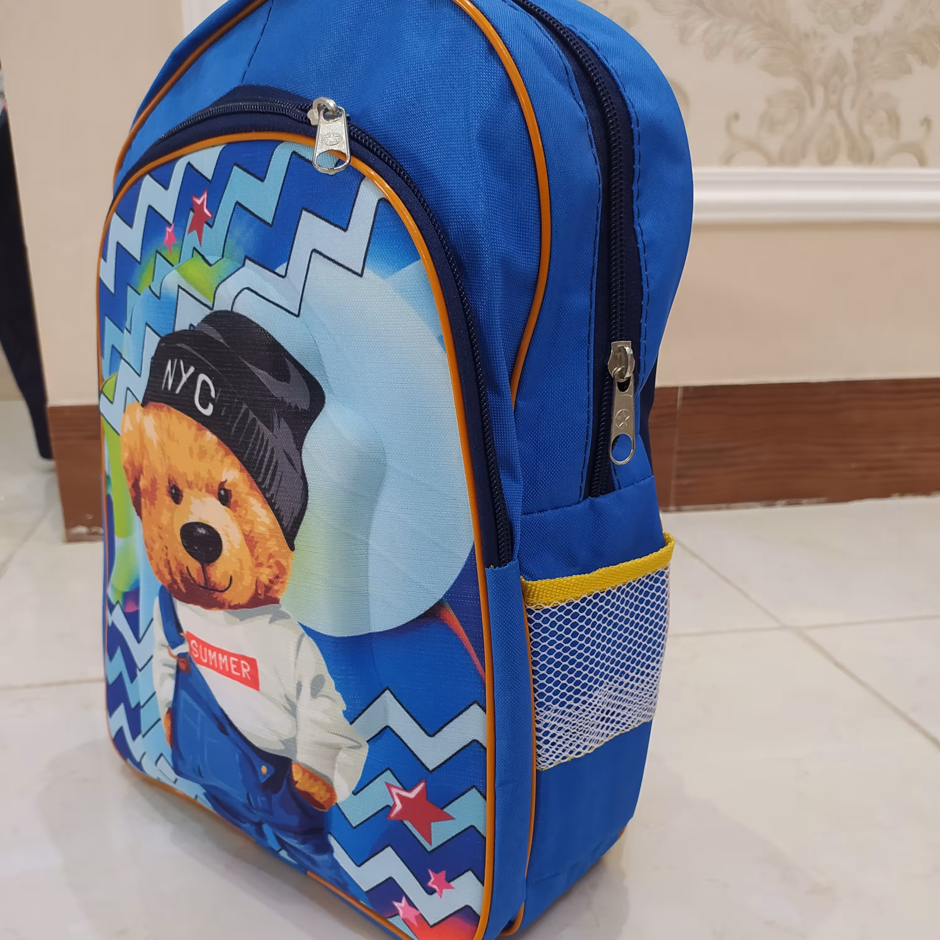 کیف کوله مدرسه ابتدایی با طرح های متنوع و سه بعدی