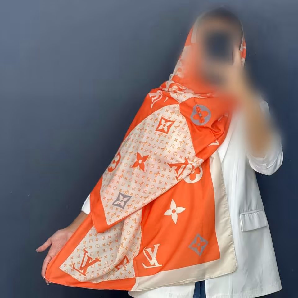 شال نخی کرم نارنجی(Lv) با  10 تاطرح خوشگل
