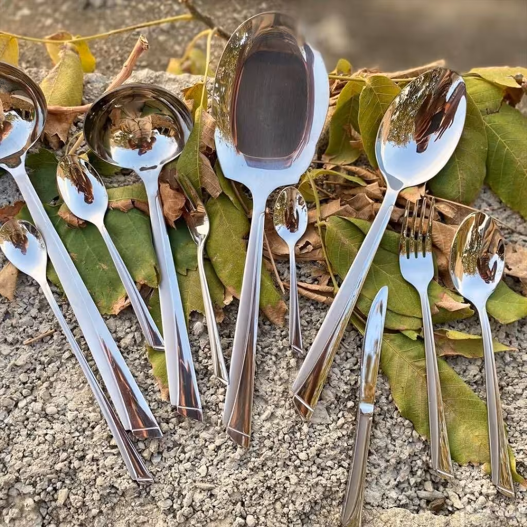 سرویس قاشق و چنگال یونیک مدل ناخنی 24 نفره