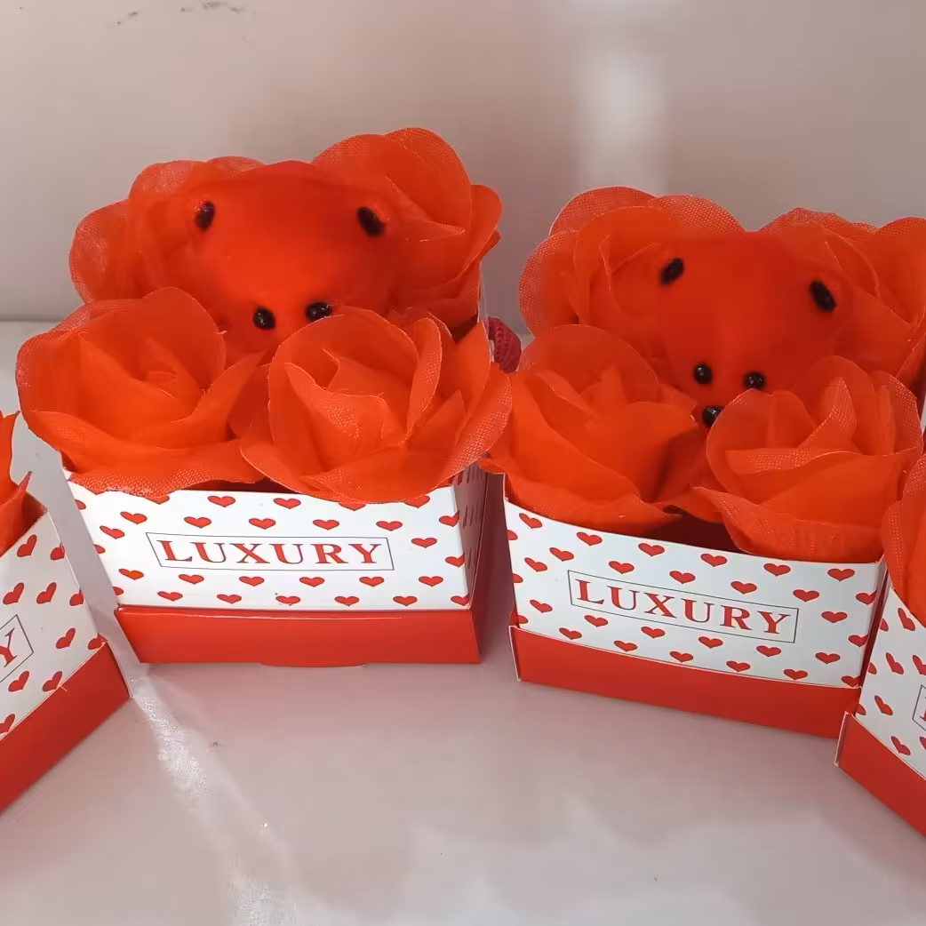 باکس گل و خرس