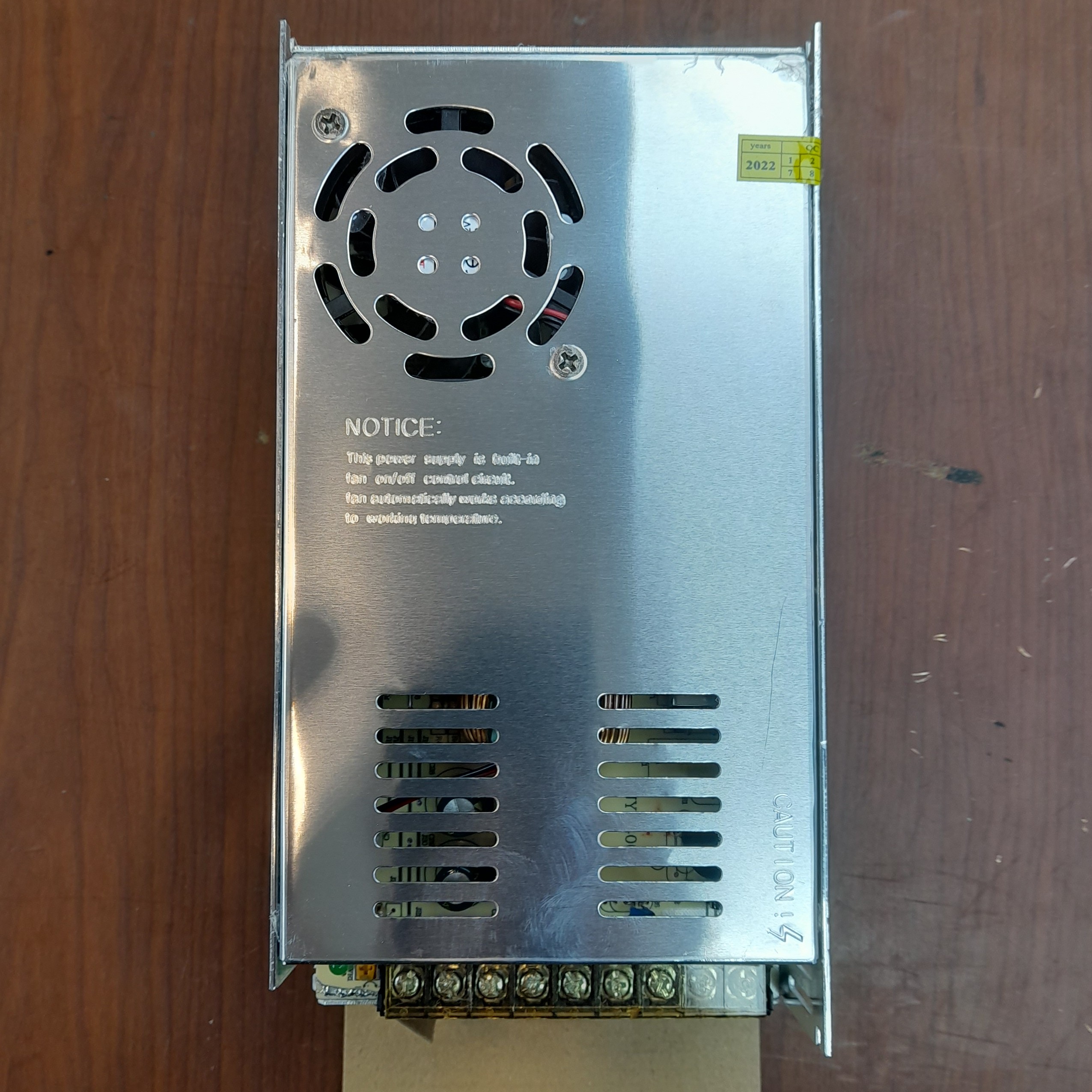 منبع تغذیه 12 ولت 30 آمپر  فن دار