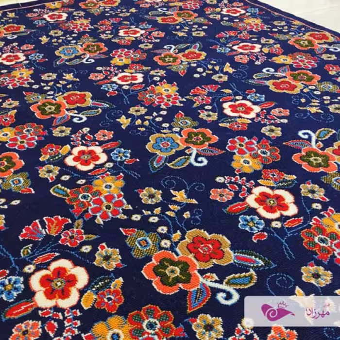 گلیم ماشینی 6 متری طرح دنیا سرمه ای