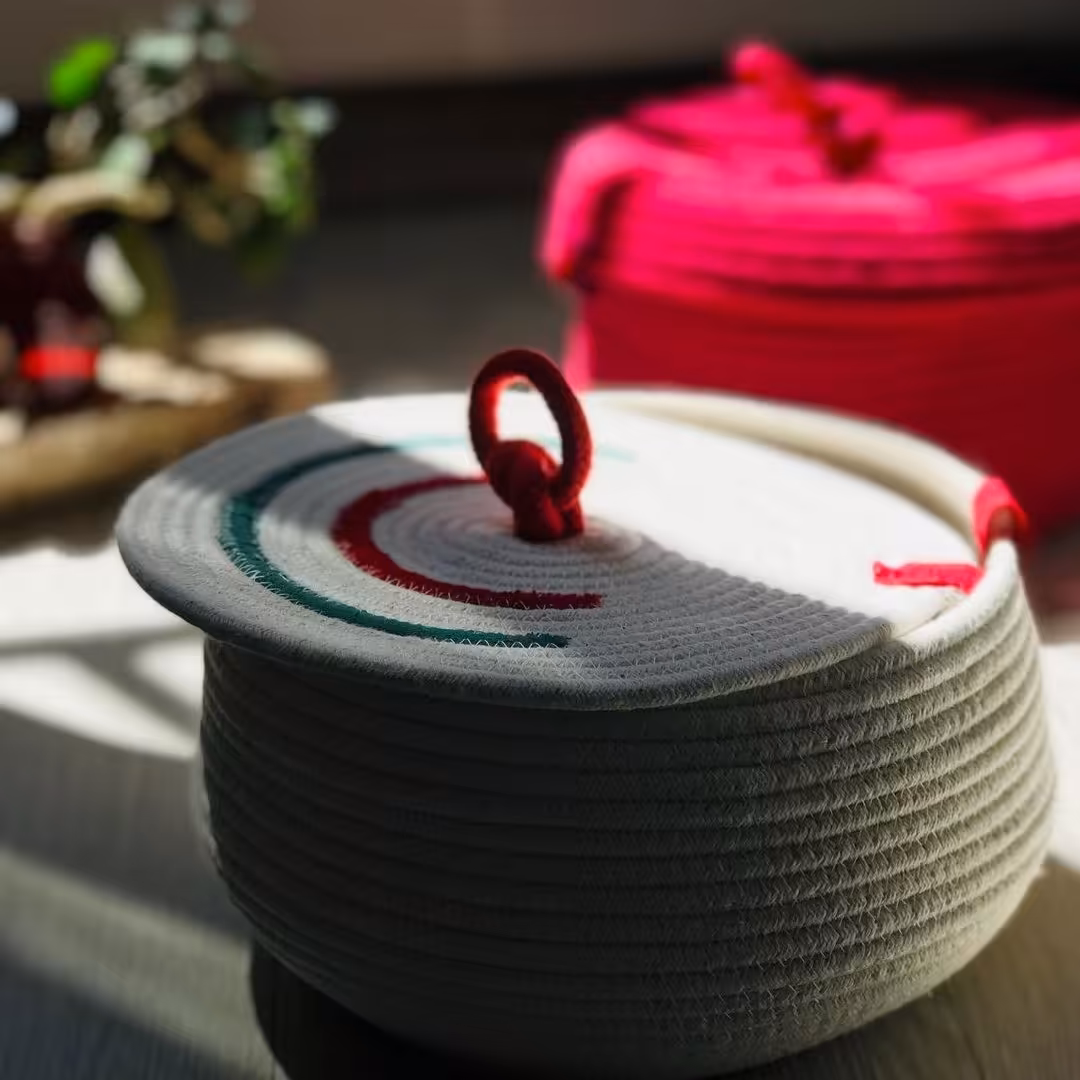 سبد درب دار مناسب وسایل خیاطی ویاشکلات خوری وخیلی استفاده های دیگر