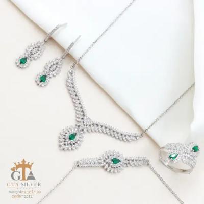 سرویس نقره قالب تایلندی با نگین یاقوت سبز عیار925 کد 12012