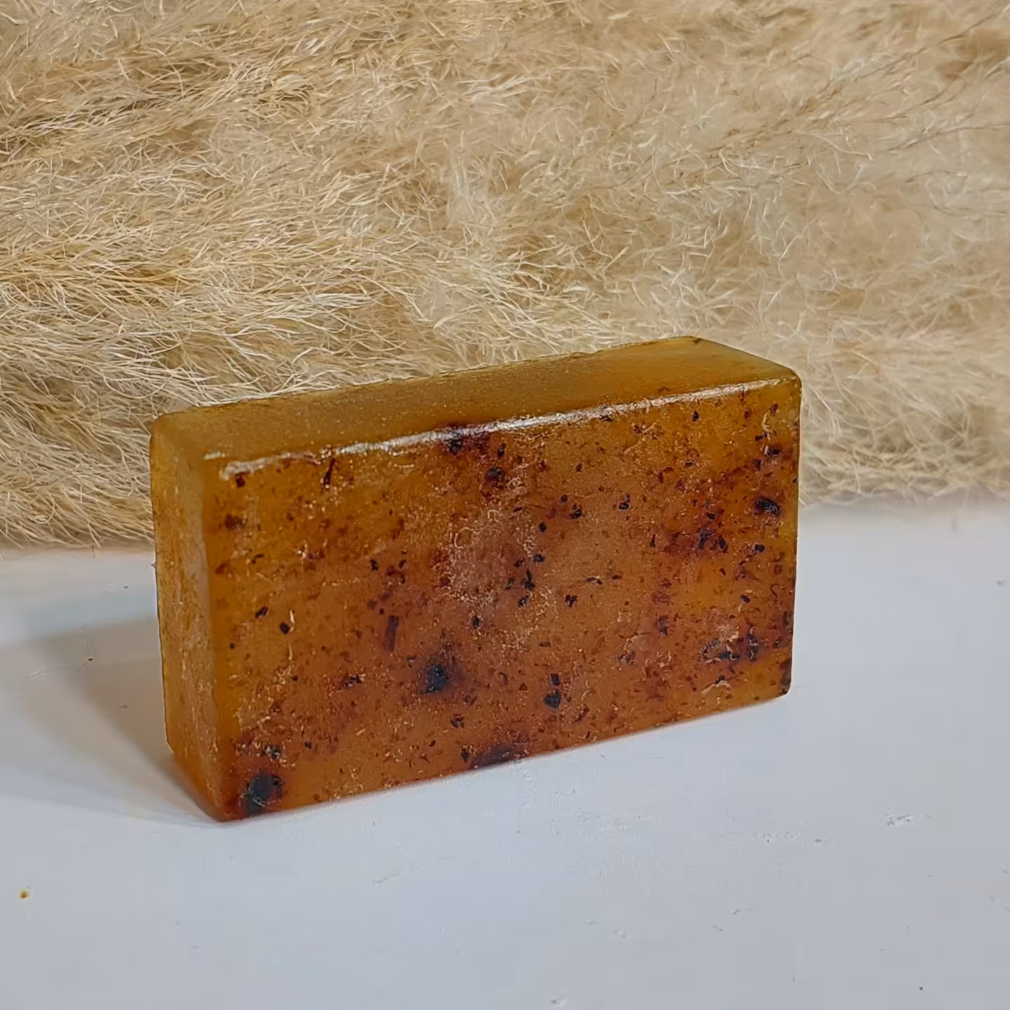 صابون گیاهی دستساز رطوبت رسان ترکیبی قوی برای پوستهای خشک و معمولی (ویتامینه و آنتی باکتریال)