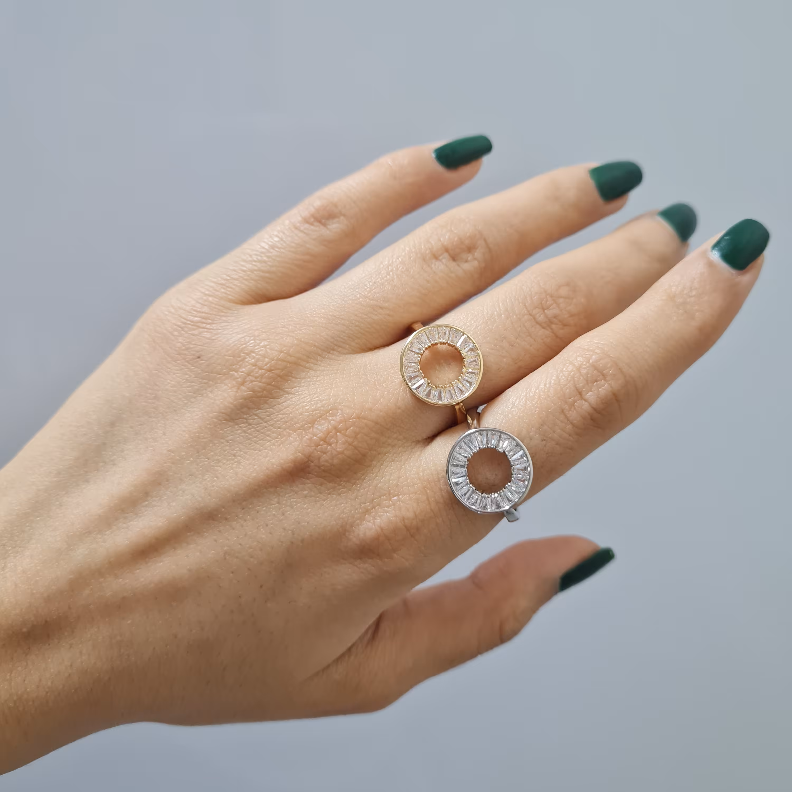 انگشتر دایره ای کریستال نقره ای و طلایی