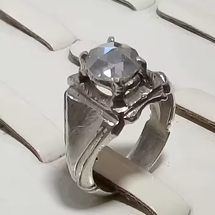 انگشتر دستساز قدیمی الماس 2 قیراطی درشت معدنی ضریب سختی 10 