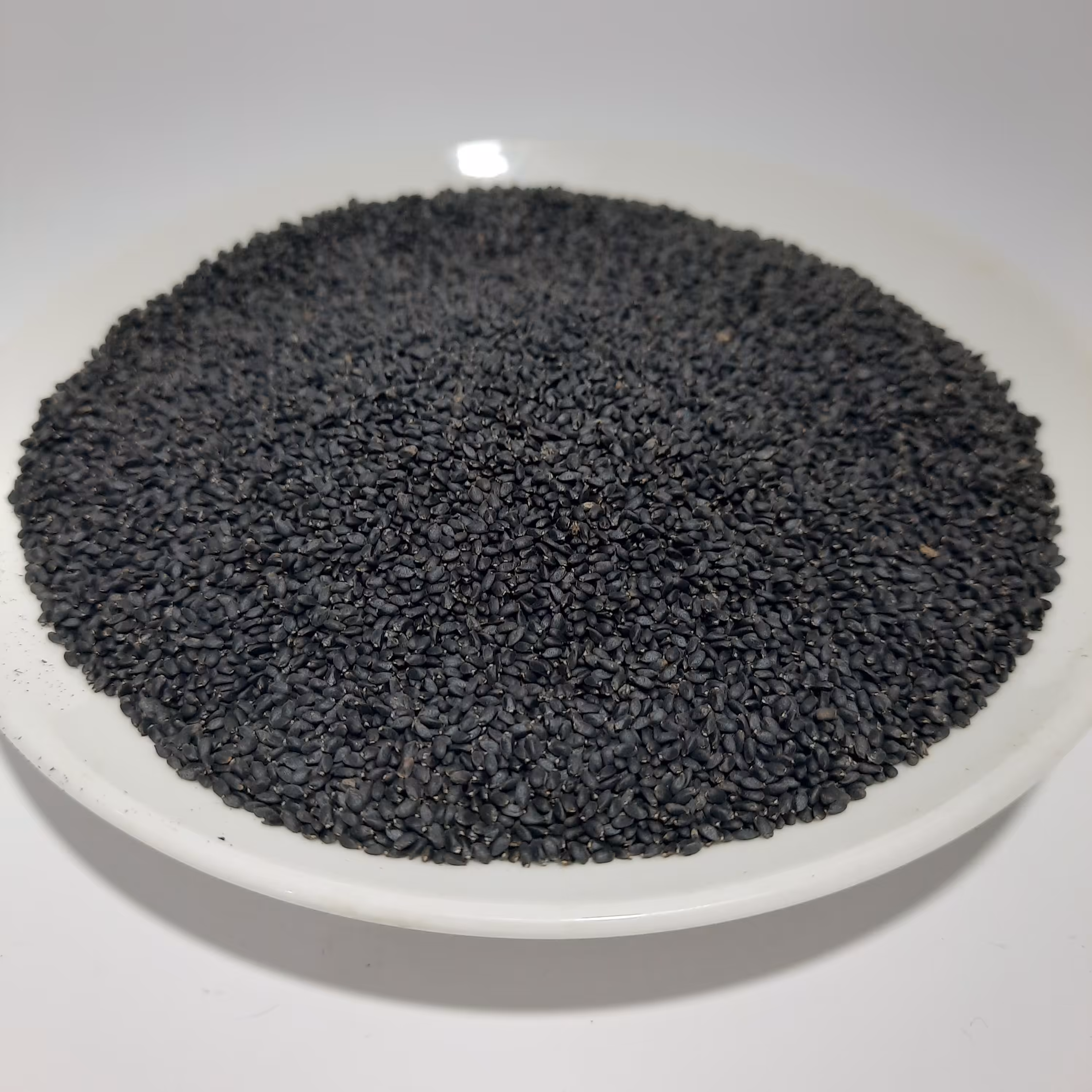 تخم شربتی درشت اعلاء یک کیلویی ( تخم ریحان (