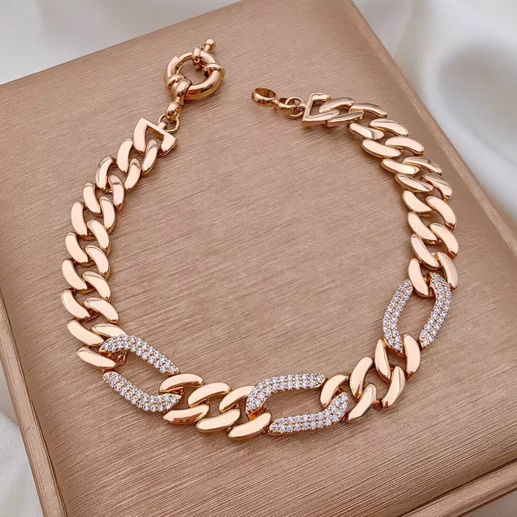 دستبند زنجیری ازبرند معروف ژوپینگ ..رنگ ثابت وضدحساسیت..