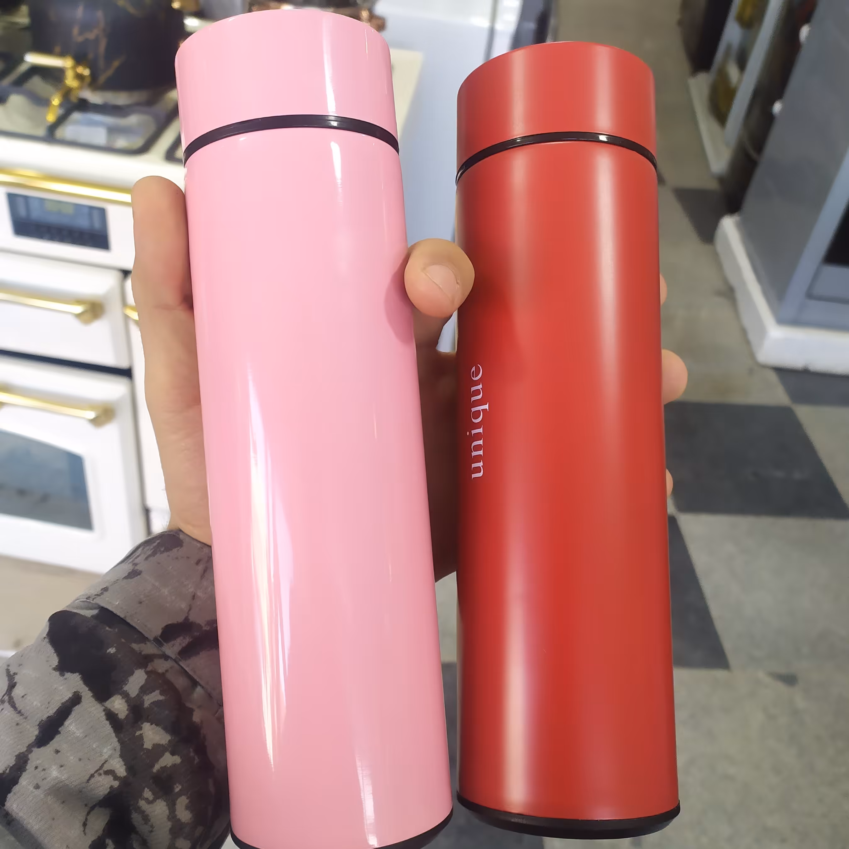 فلاکس نیم لیتر دیجیتالی یونیک