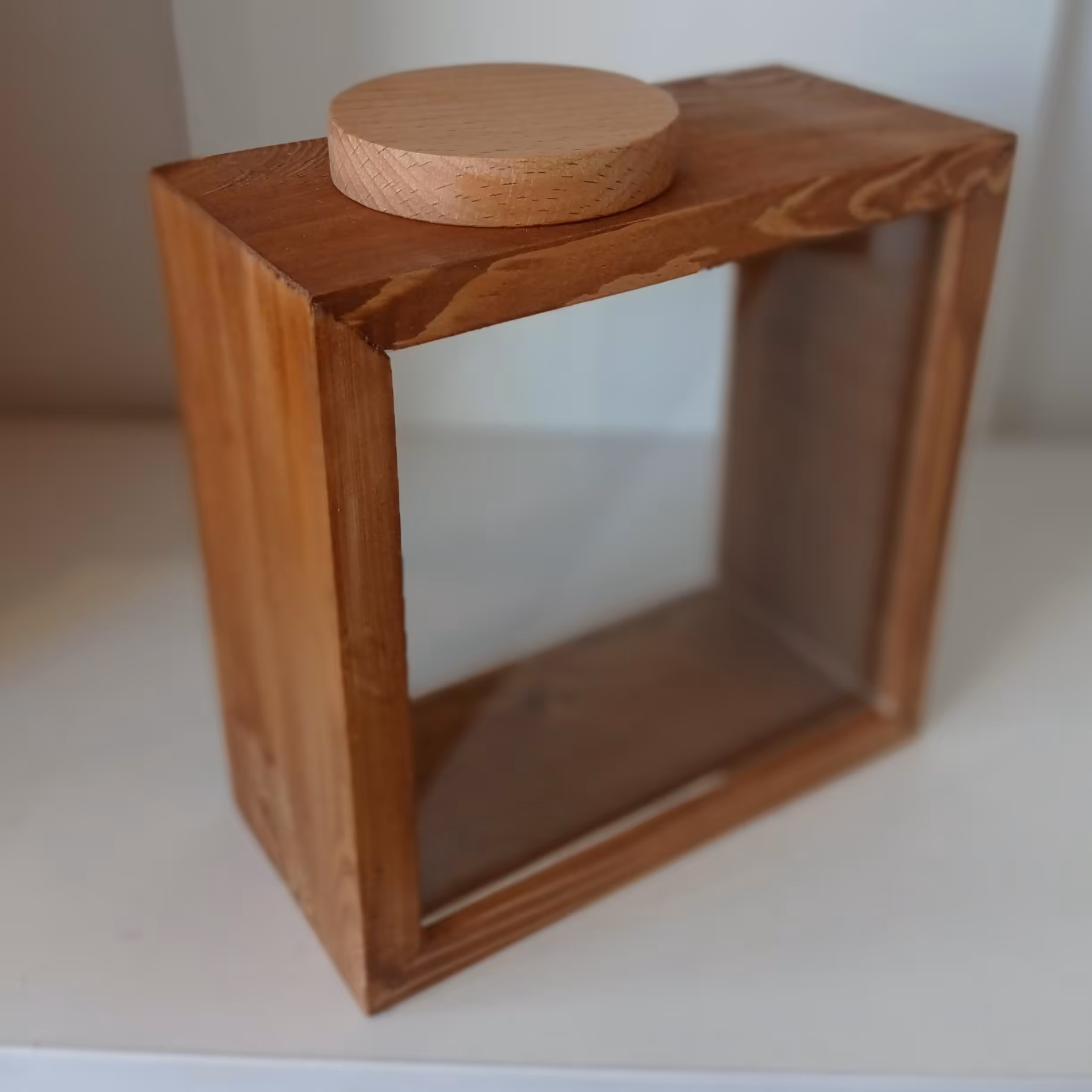 بانکه چوبی  B