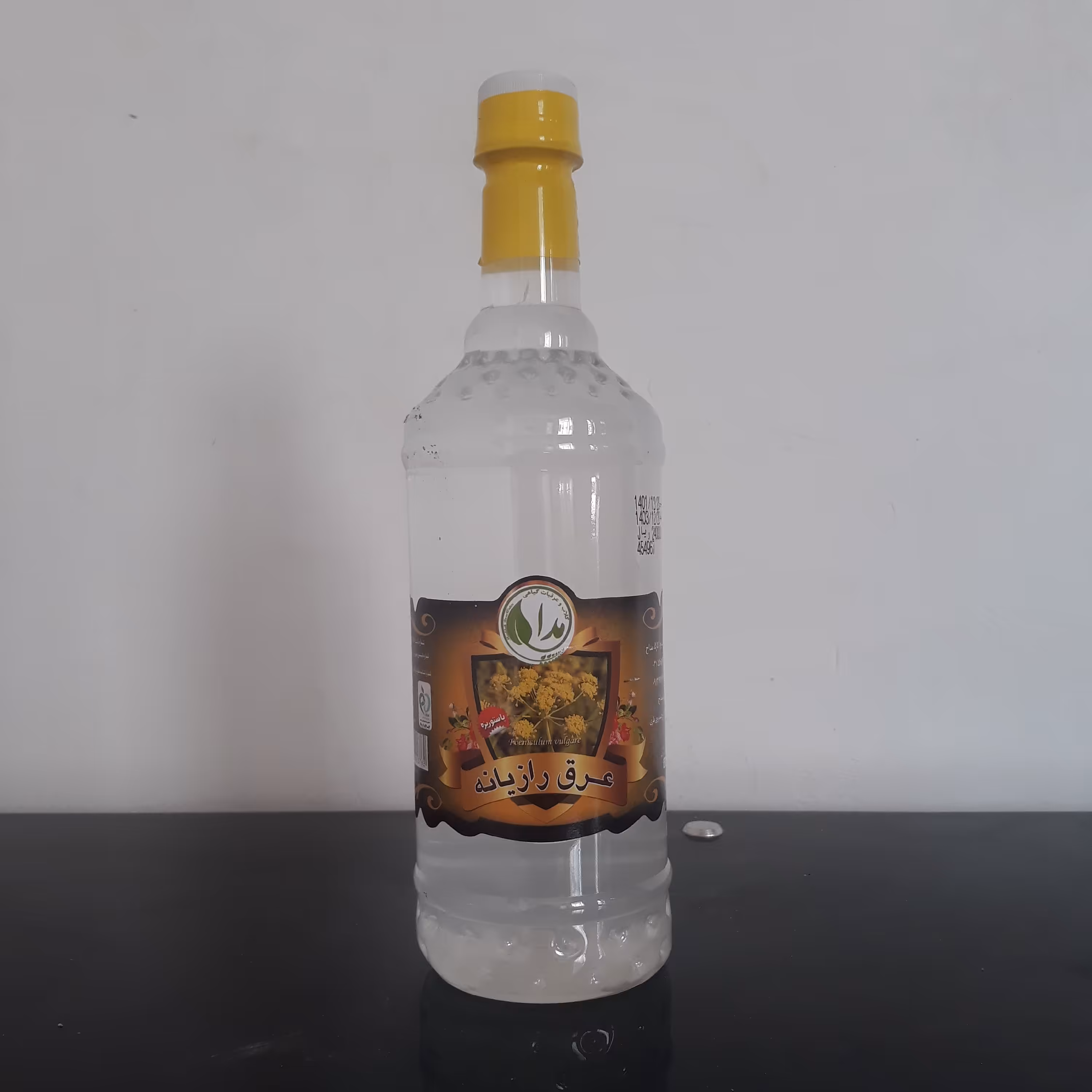 عرق رازیانه کاشان