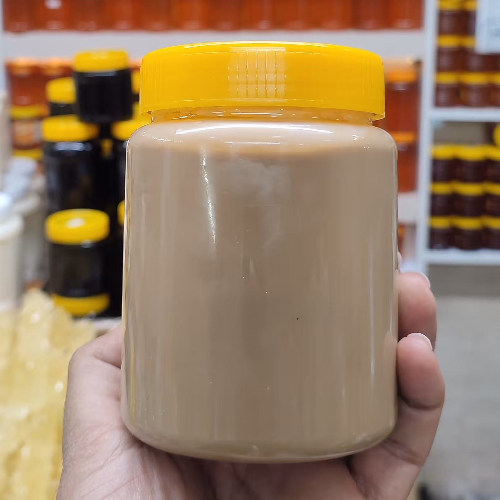 کره بادام زمینی سنتی