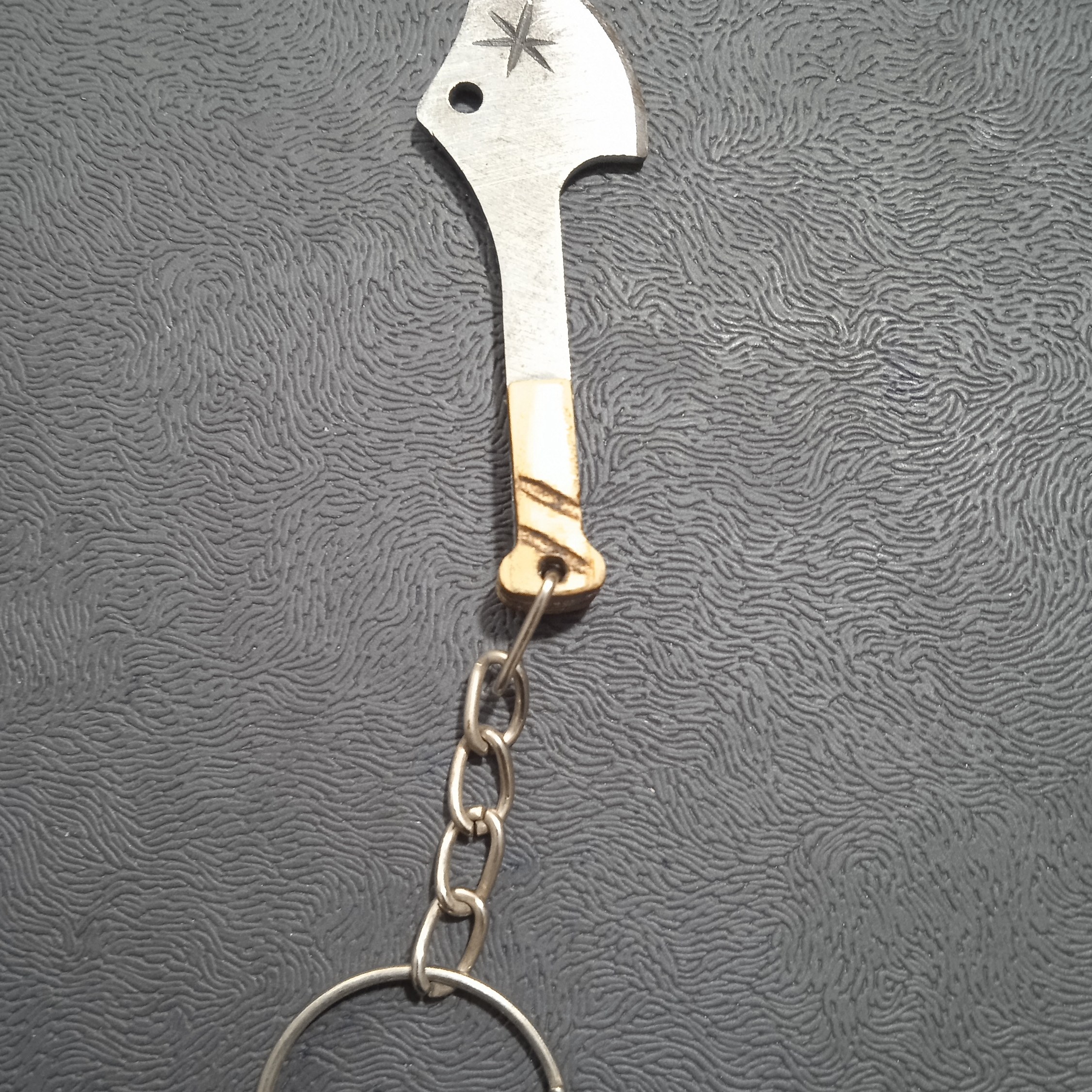 سر کلیدی مدل چاقو