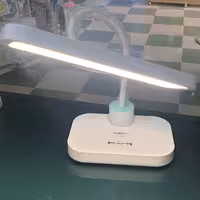 چراغ مطالعه شارژی لمسی 