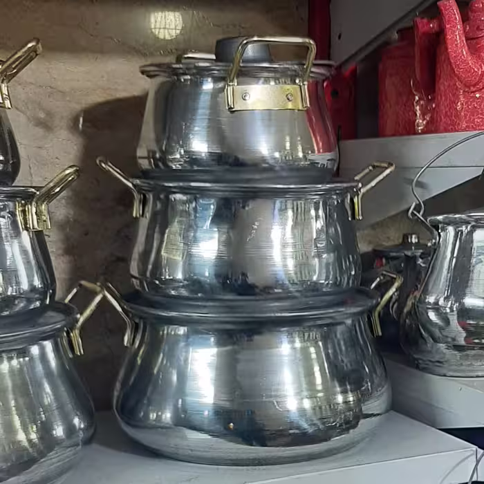 ظروف رویی (آلومینیومی ) سه رقم چکسی دسته طلایی مختص پخت و پز