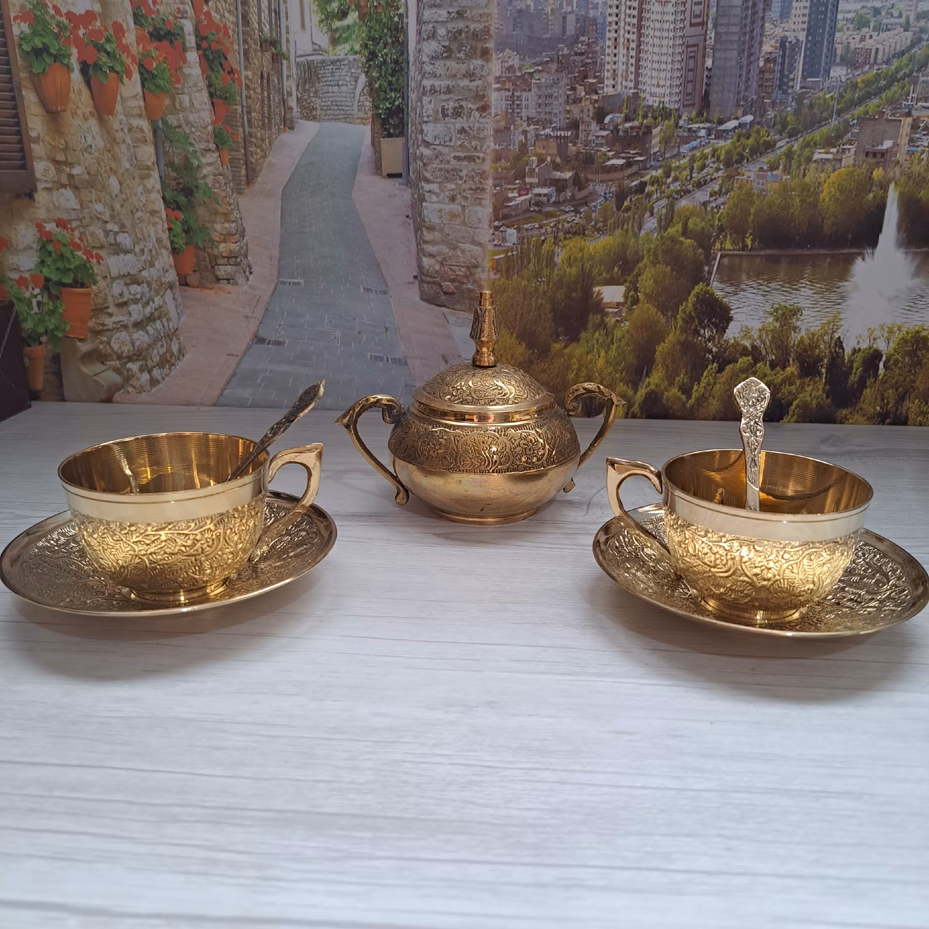 سرویس چایخوری برنزی 20پارچه فنجان نعلبکی  قندان درب دار مناسب 6 نفری  زیبا جهیزیه دکوری ارسال پسکرایه 