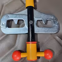 قفل پدال کلاچ و ترمز تمامی خودروهای دنده ای 