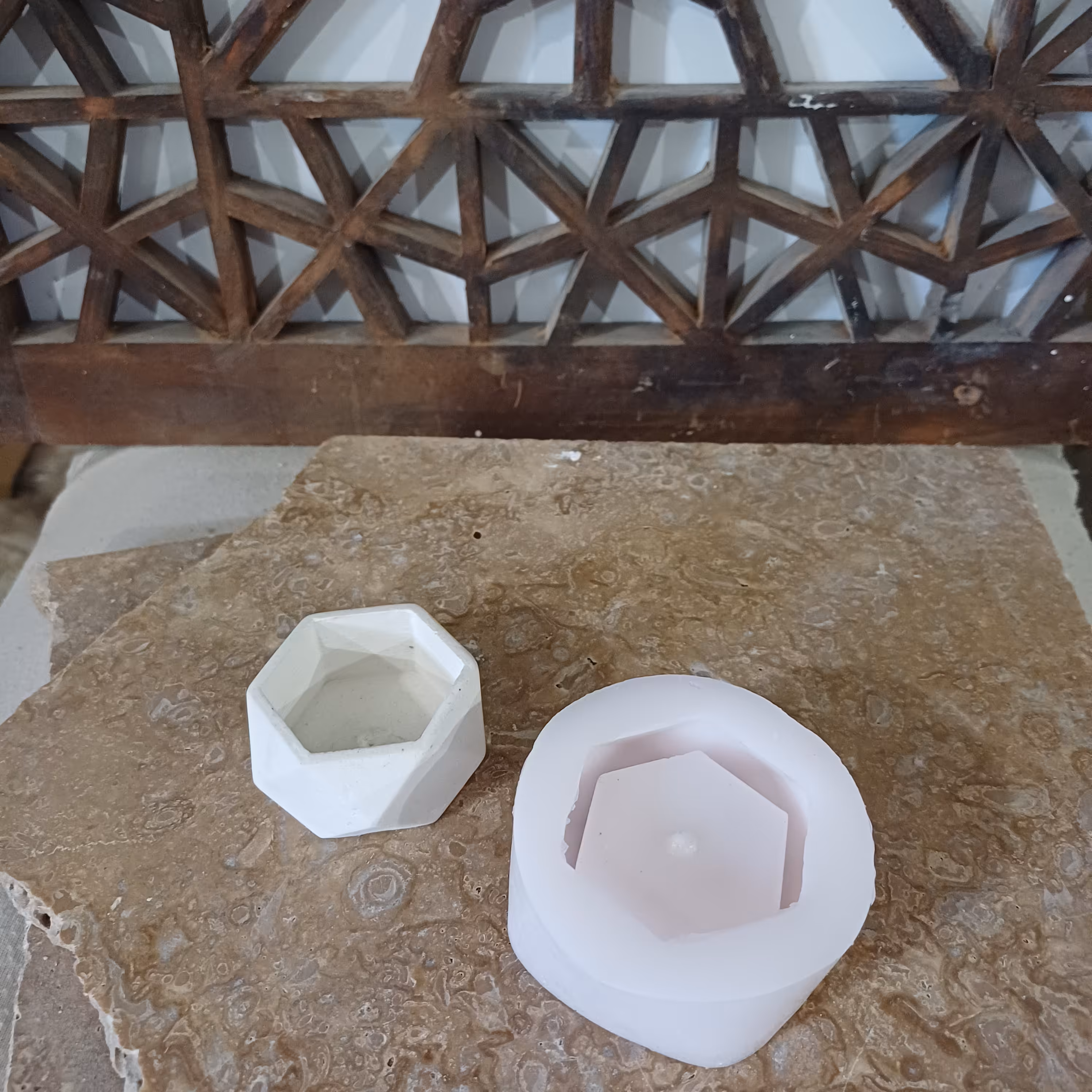 قالب سیلیکونی گلدان کوچک چند وجهی