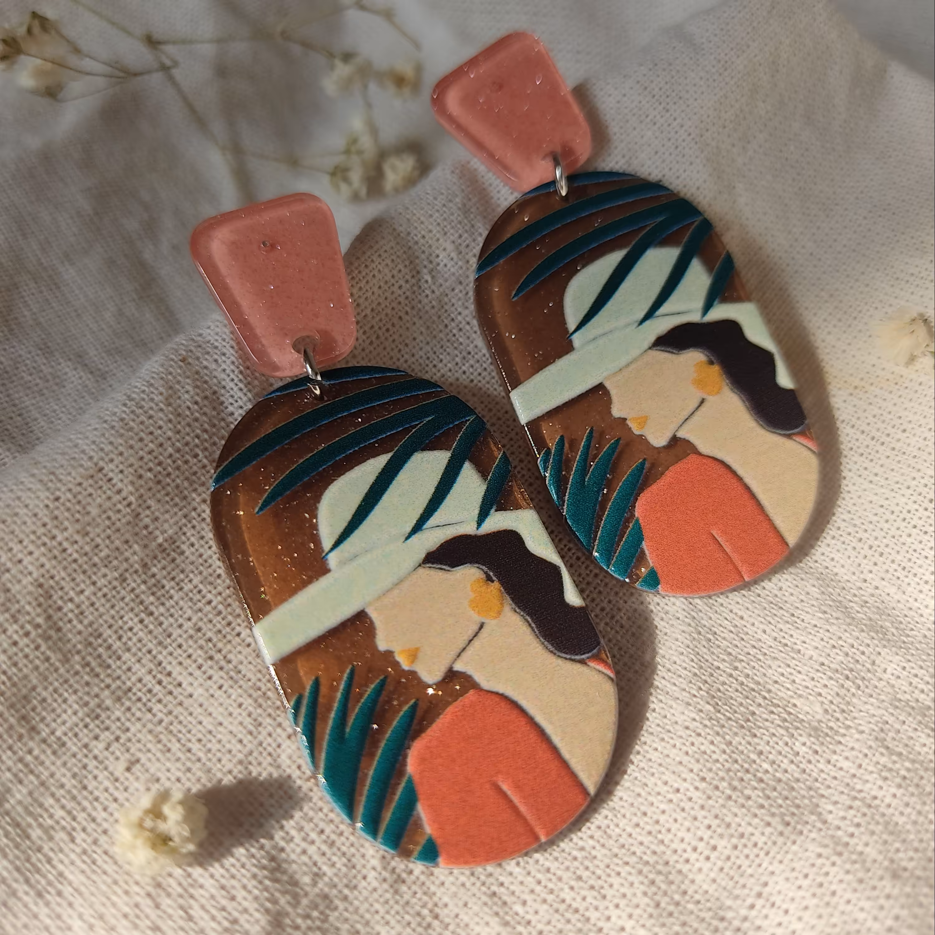 گوشواره رزین  با طرح های زیبا و خاص میخ نقره و ضد حساسیت 