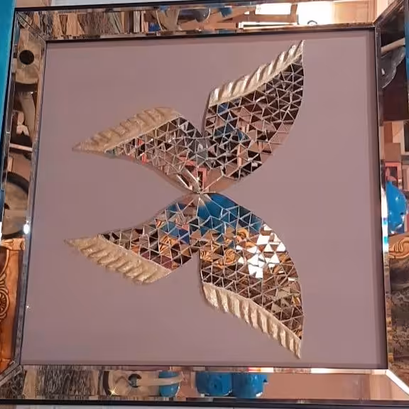 تابلو پروانه...اینه برنز