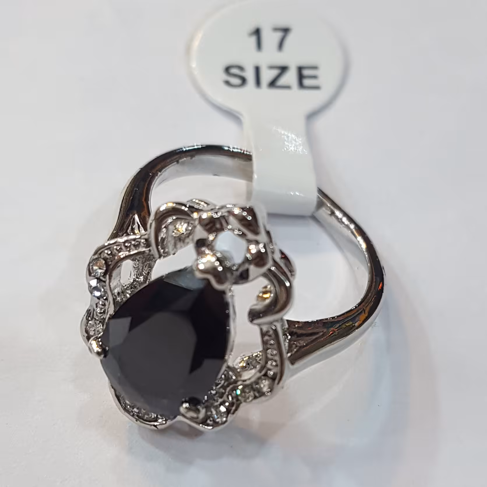 انگشتر نگین مارکازیت در طرحهای شیک و جذاب نگین مشکی رنگ