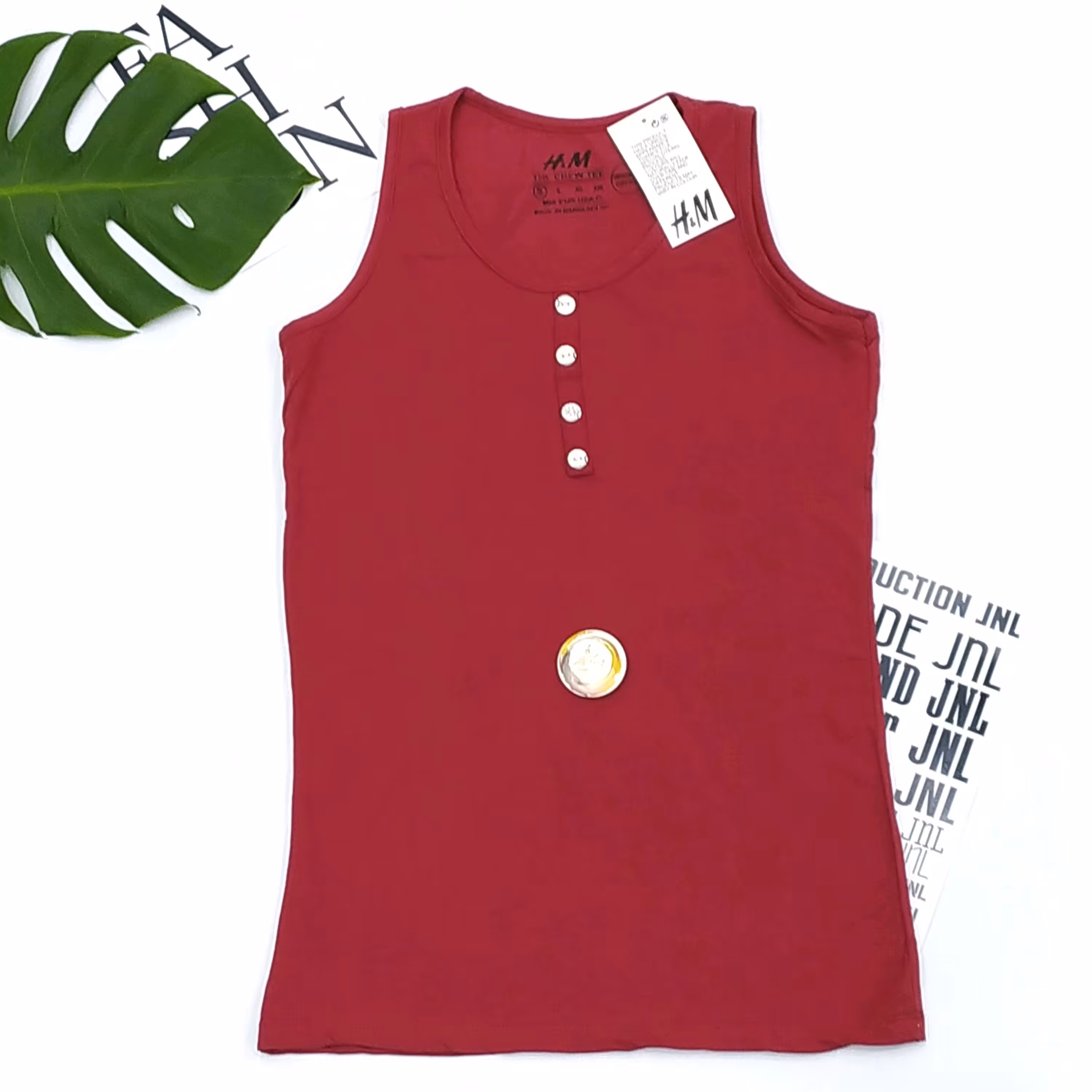 تاپ زنانه نخی اچ اند ام مدل جلو دکمه دار ساده زرشکی