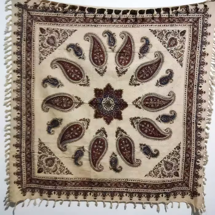 سفره قلمکاری اصفهان مربعی سایز 120 