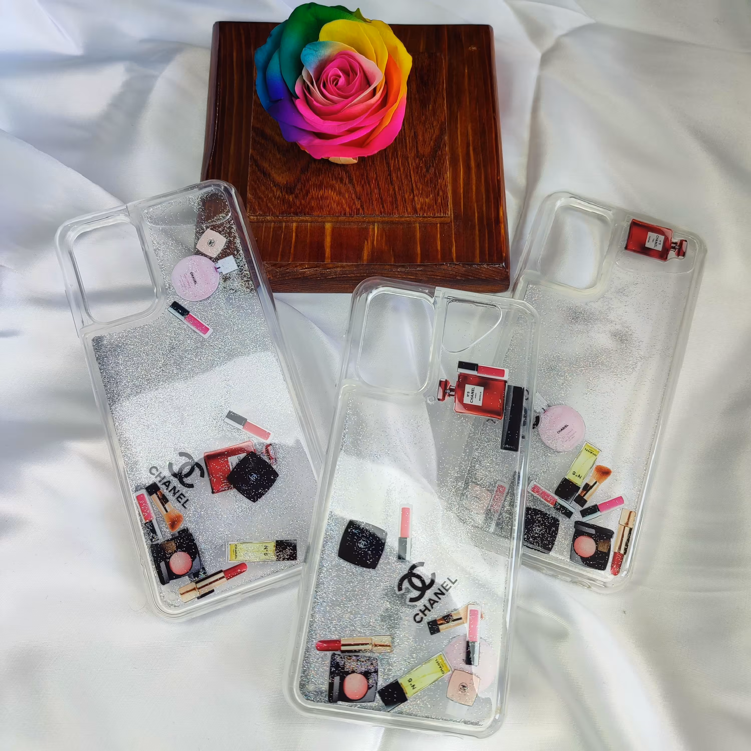 قاب گوشی اکواریومی مدل لوازم ارایشی ارسال رایگان 