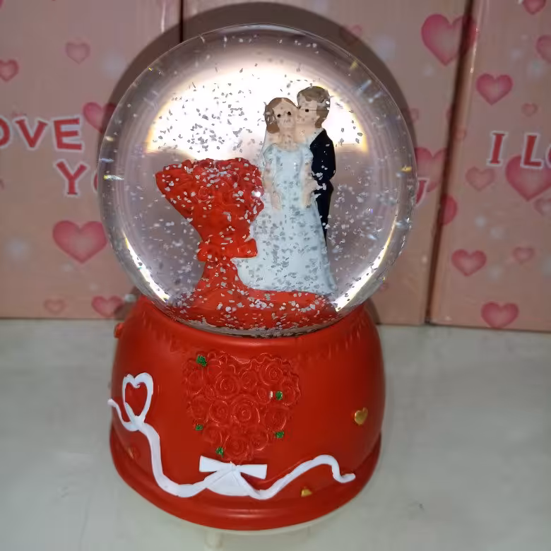 گوی موزیکال عاشقانه کوکی کیفیت عالی چرخشی برفی