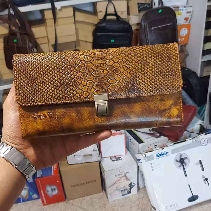 کیف پول اسپورت تمام چرم طبیعی