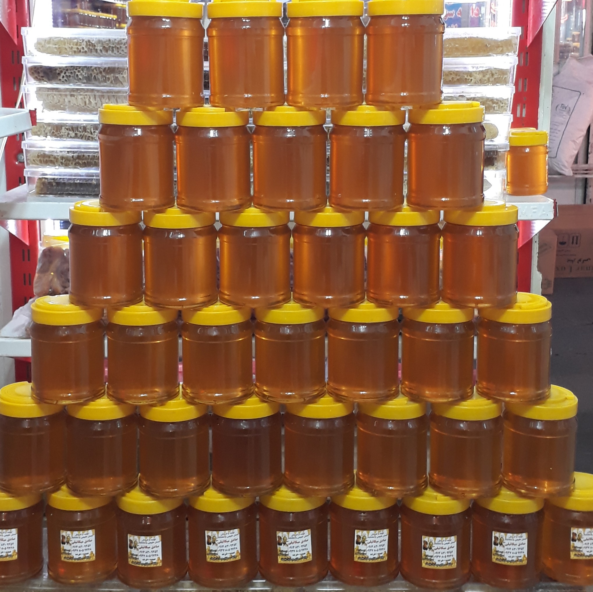 عسل شهد اصل طبیعی برداشت امسال از زنبورستان خودم.واقع در گوه پایه های هشت رود.