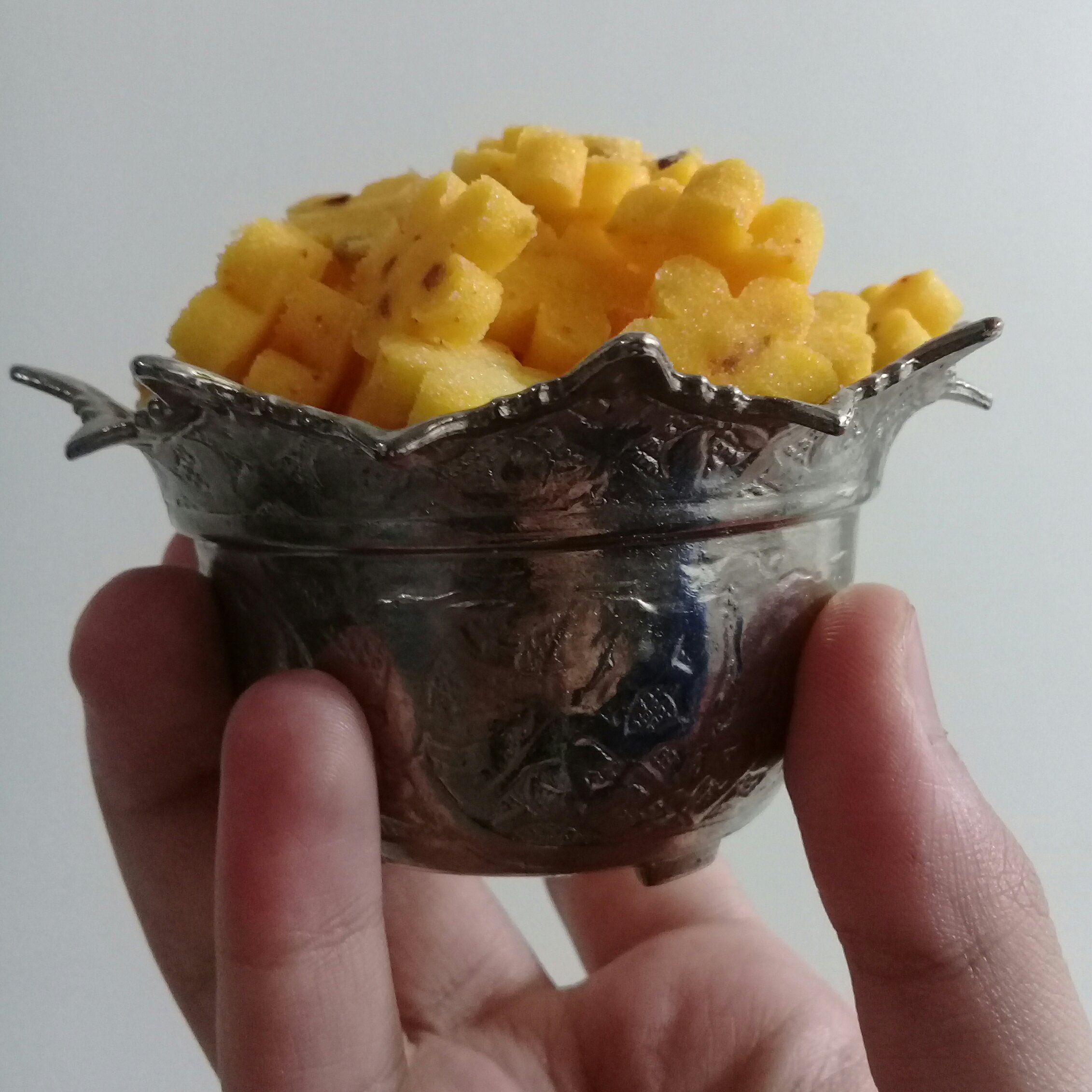 گل قند پسته ای زعفرانی مخصوص (میکس)