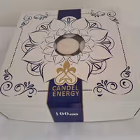  شمع وارمر سفید سطحی صاف بدون فرورفتگی مرکز بودن فیتیله شعله‌ی خوب