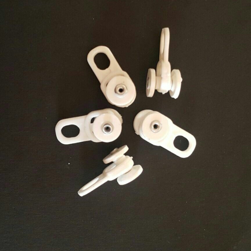 گیره سوراخ دار  بسته 50 تایی 