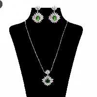 نیم ست  مجلسی نقره زنانه طرح جواهر ، گالری رویتال ،عیار 925، با نگین کریستال میکرو زیر کنیا