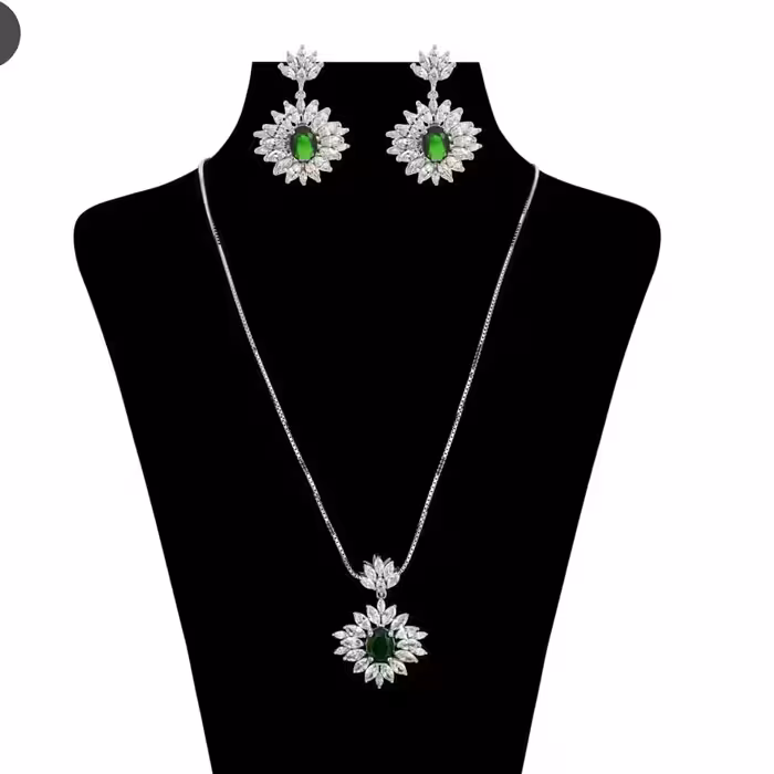 نیم ست  مجلسی نقره زنانه طرح جواهر ، گالری رویتال ،عیار 925، با نگین کریستال میکرو زیر کنیا