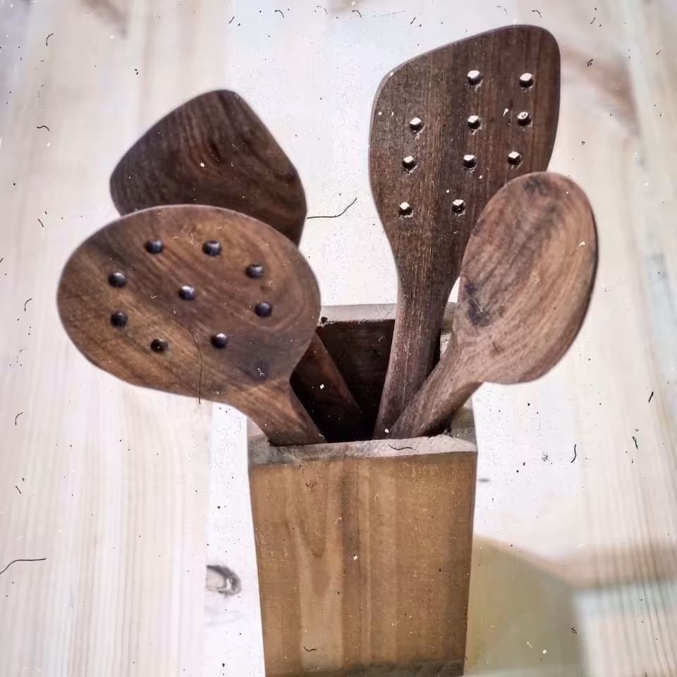 کفگیر چوب گردو 