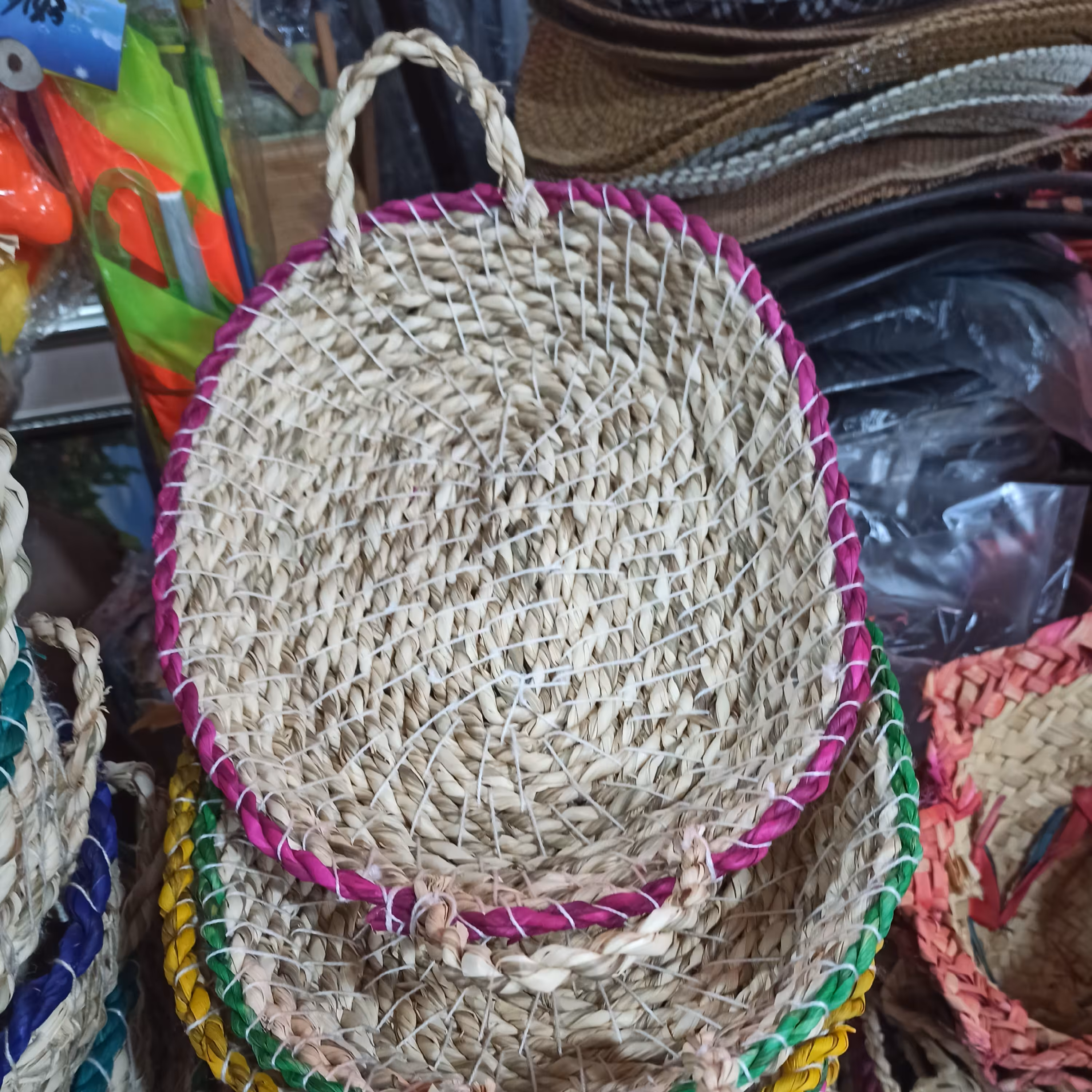 جای نانی حصیری فوق العاده زیبا و باکیفیت