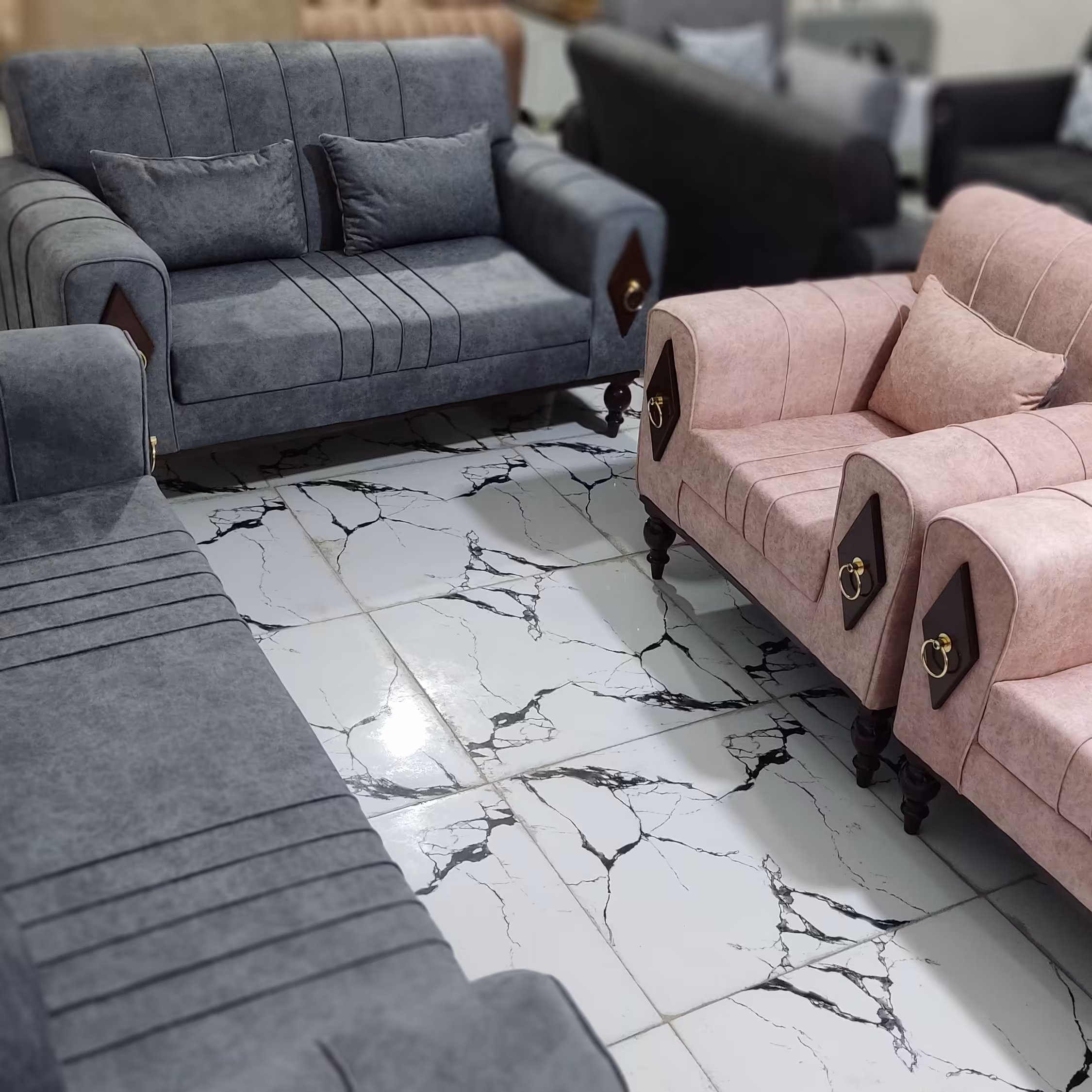 مبلمان مدل رزیتا ست 7نفره چوب روس فوم سرد‌پارچه مسکو